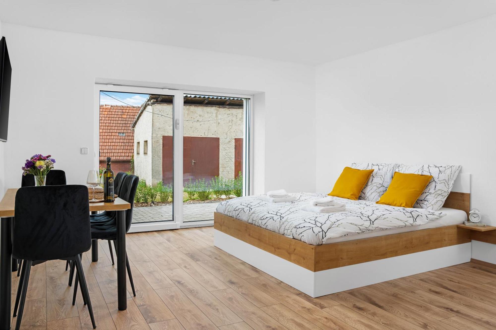 Apartmany Stastny Sklep Valtice Esterno foto